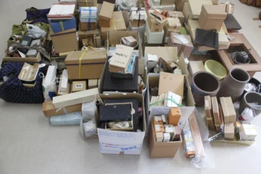 様々な骨董品